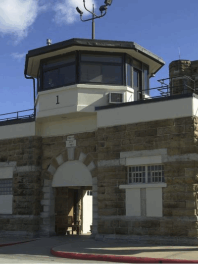 This building behind this gate at the Lansing Correctional Facility houses Kansas’ execution chamber. JILL JARSULIC JARSULIC
