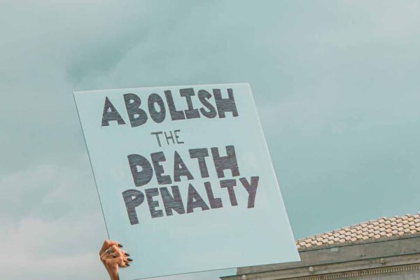 ABOLISH THE DEATh PENALTY