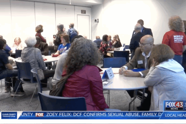 Voters discuss issues with Topeka City Council Candidates