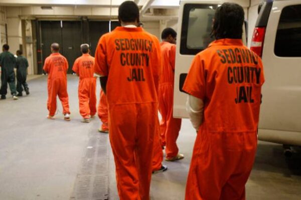 There are glaring disparities in who goes to jail and who can bail out in Sedgwick County. The Wichita Eagle  Read more at: https://www.kansas.com/opinion/guest-commentary/article283413313.html#storylink=cpy