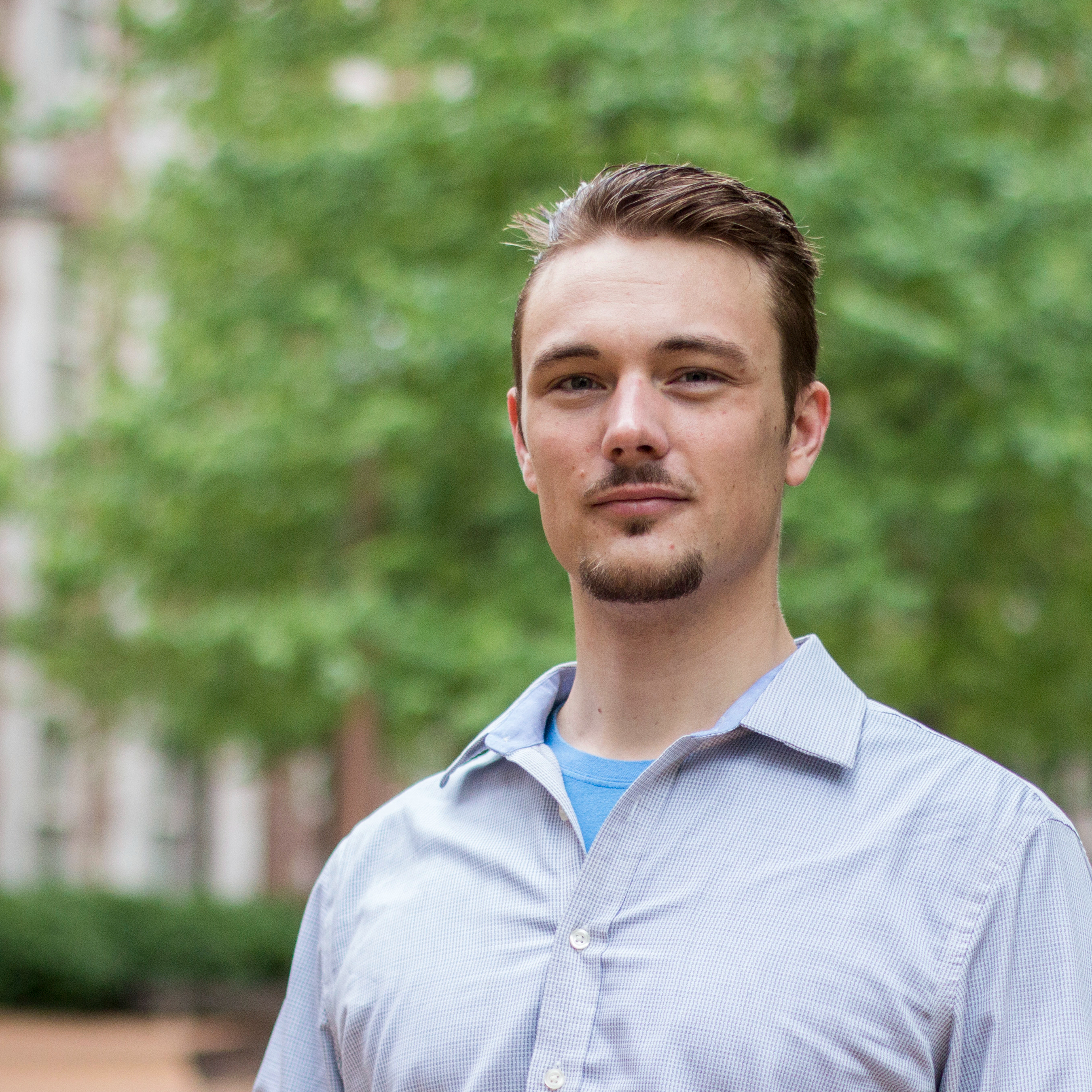 headshot of Cameron Evans
